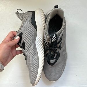 Adidas Alpha Bounce Size 11